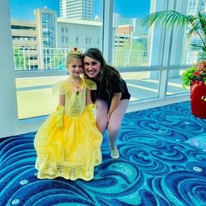 Meet your Posher, Kara